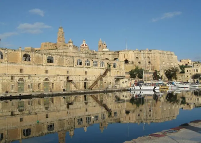 Amelia's House Of Character Апартаменты